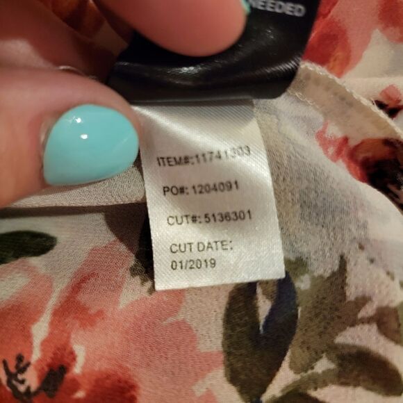 Torrid White Floral Tunic Babydoll Blouse size 4 - Picture 5 of 5